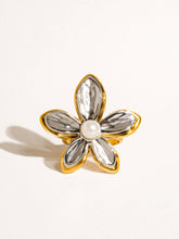 Load image into Gallery viewer, Pearl Flower Ring