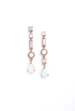 Load image into Gallery viewer, Lova Drop Earrings