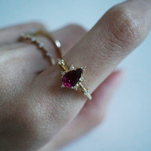 Load image into Gallery viewer, Garnet Crush Ring
