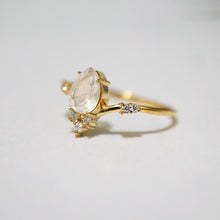 Load image into Gallery viewer, Moonstone Blossom Ring