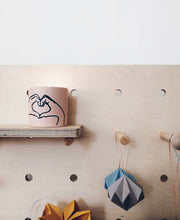 Load image into Gallery viewer, Tobacco + Vanilla (Heart)