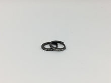 Load image into Gallery viewer, Gunmetal Eternity Earrings